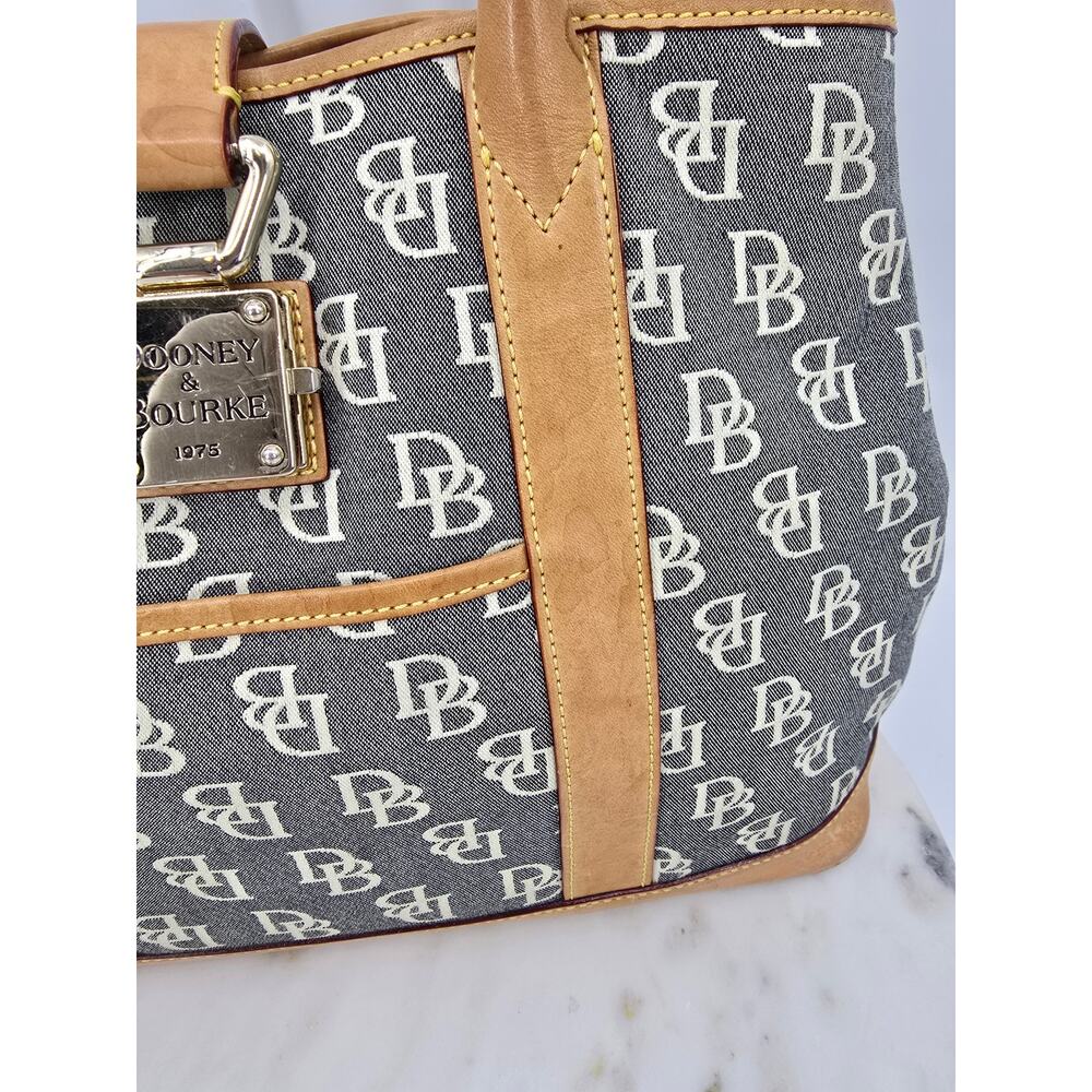 Dooney & Bourke Db Signature Canvas Tote Bag Tan … - image 8